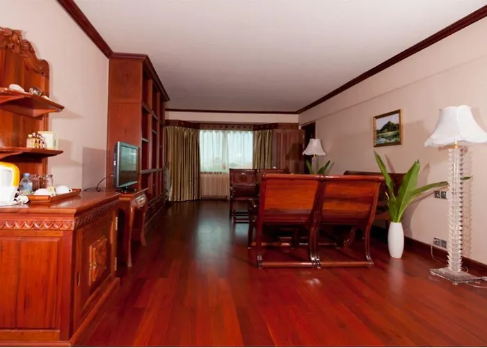Hotel Angkor Era 5*